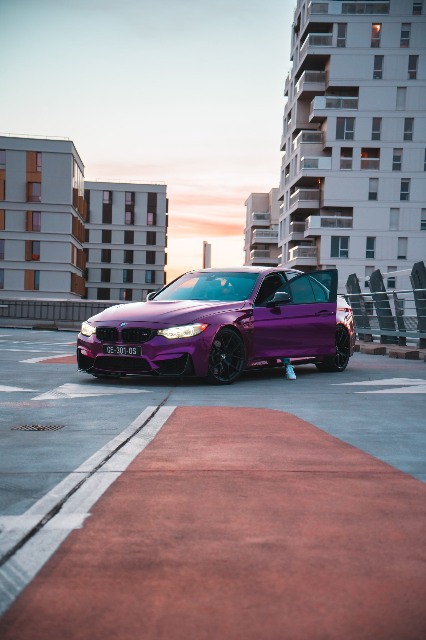 Gloss Metallic Dark Purple